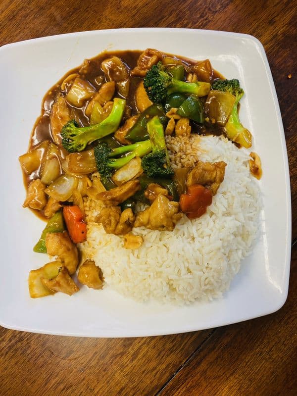 9. Kung Pao Chicken and Steam Rice