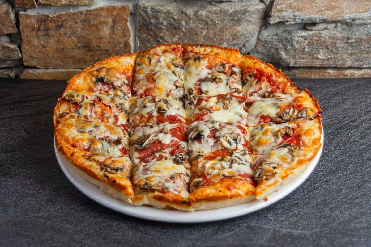 #20 8" Small Salami and Mushroom Classic Pizza