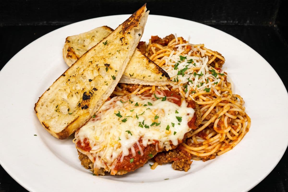 CHICKEN PARM DINNER