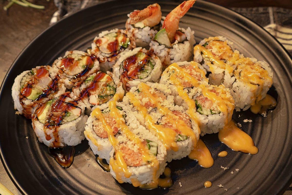 Dynamite & Spicy Tuna Roll Combo