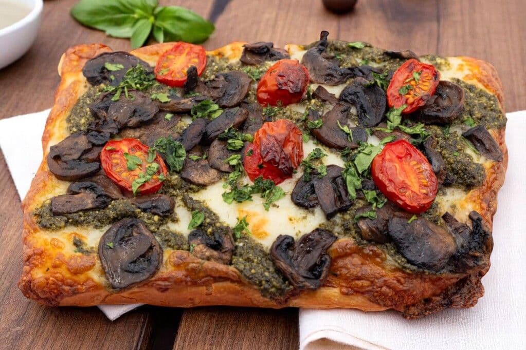 PIZZA SLICE  - MUSHROOM PESTO