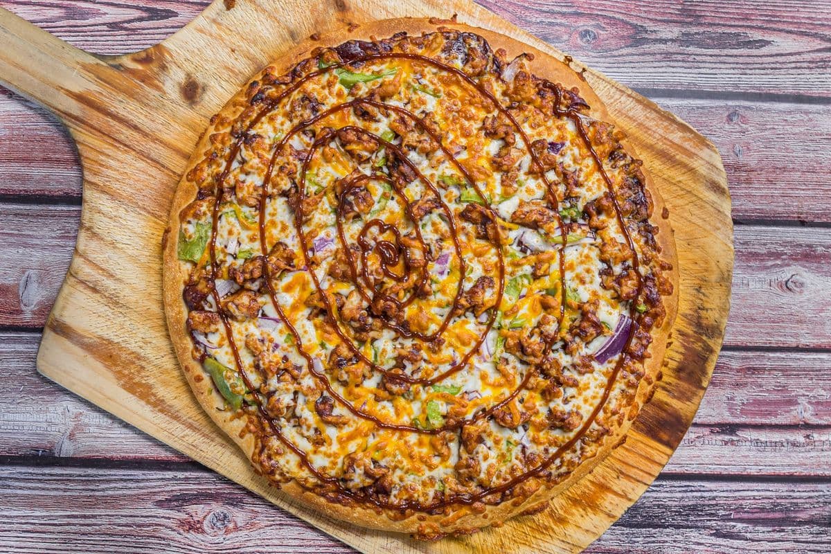 Large BBQ Chicken Pizza
