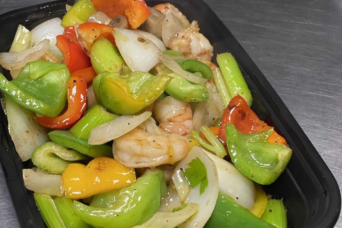Shrimp with Nuts and Vegetables