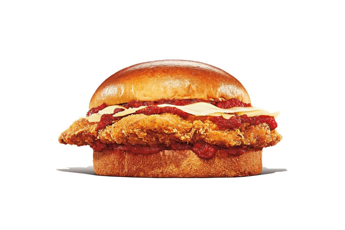 Chicken Parmesan Sandwich (590 Cals)
