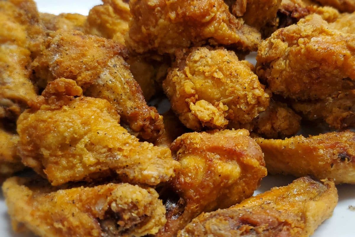 Breaded Chicken Wings (12 pcs)