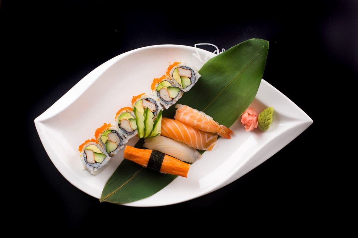 LS3. Lunch Special (10 pcs)