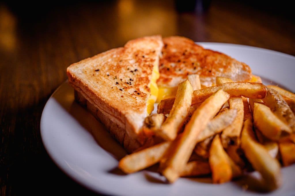 GRILLED CHEESE SANDWICH
