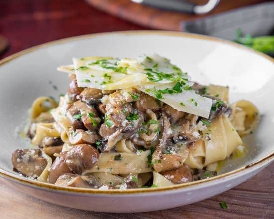 Papardelle Al Funghi Pasta