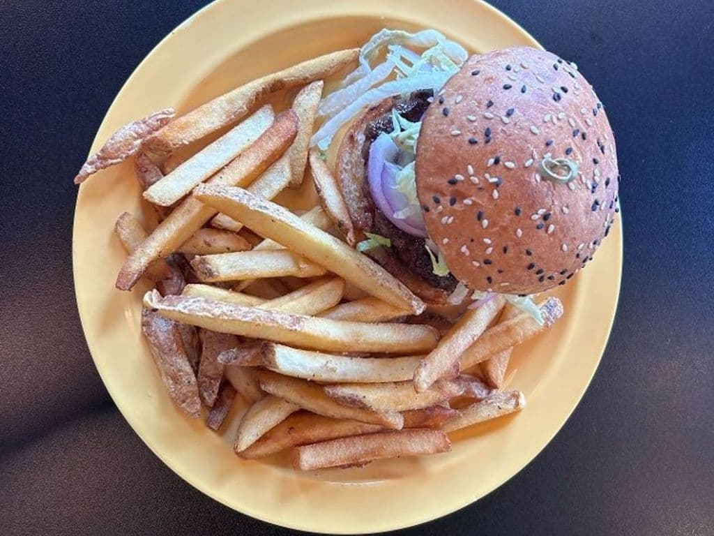 BACON RANCH CHICKEN BURGER
