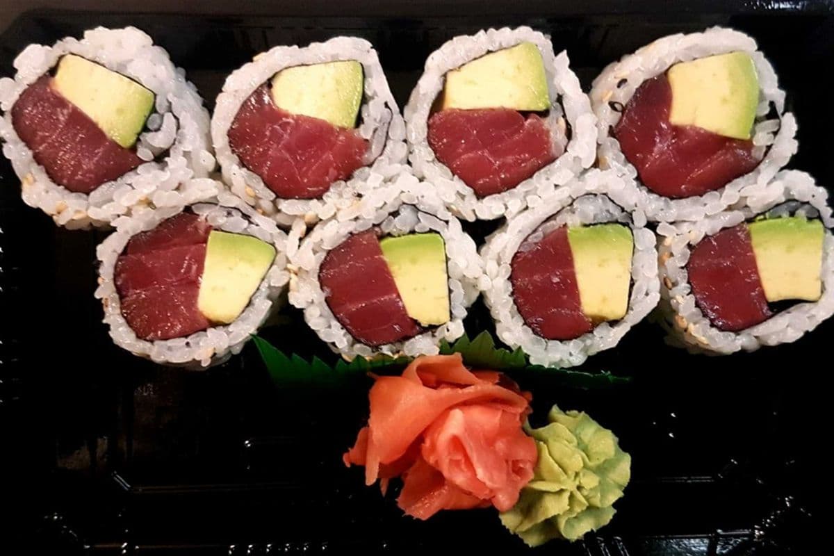Avocado & Tuna Roll