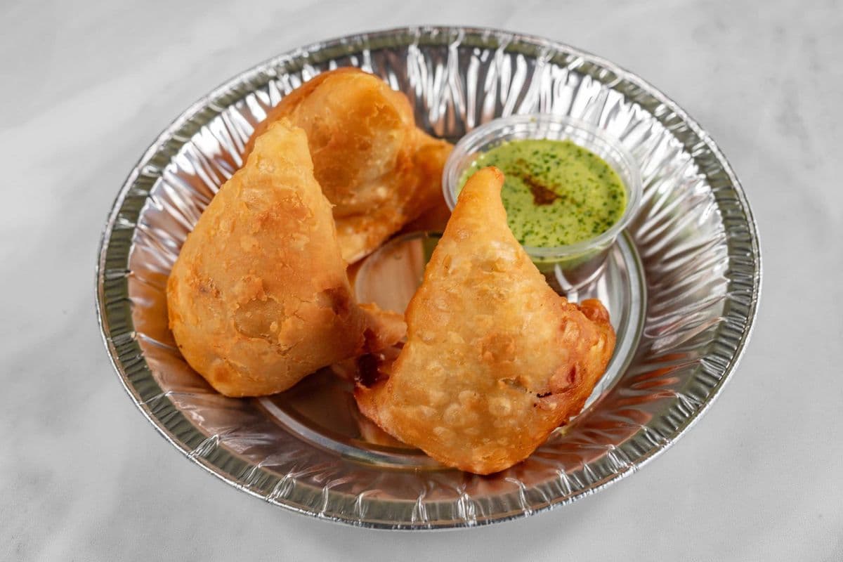 Swaminarayan Samosa (3 Pcs)