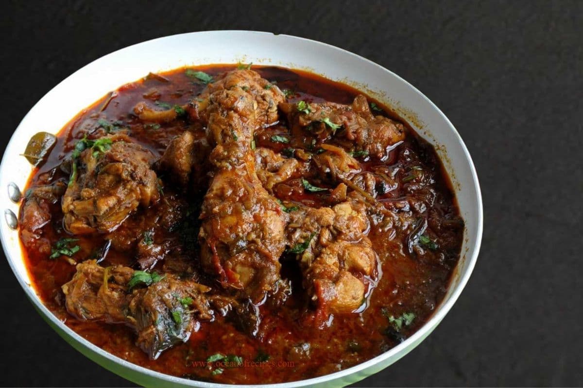 Nadan Chicken Curry (Bone-In)