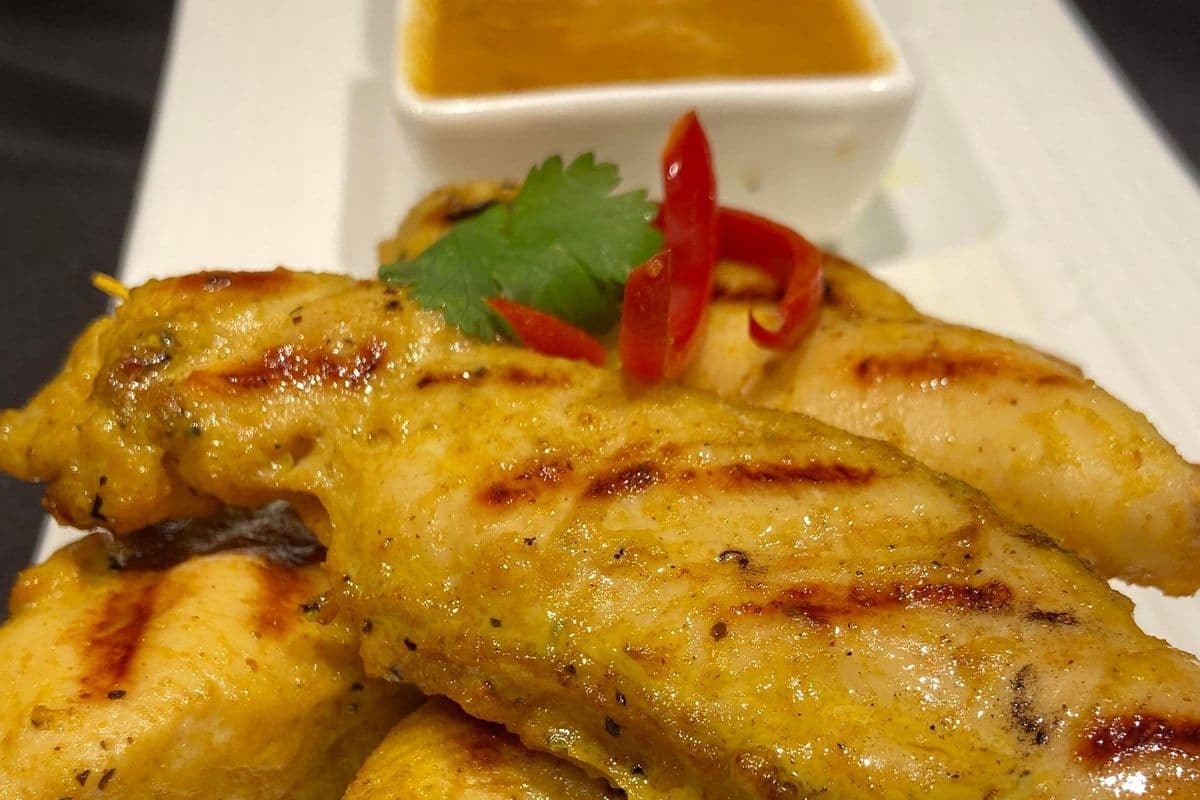AP01. Thai Chicken Satay (4 pcs)