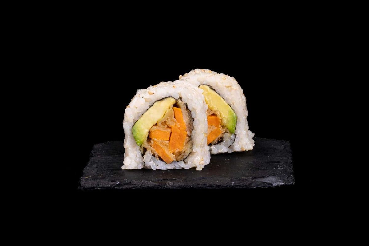 C20. Yam Avocado Roll (8pcs)