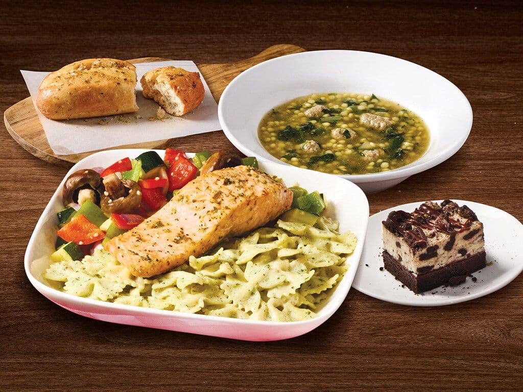 Mario's 3 Course Feast!  Baked Salmon Alfr-esto