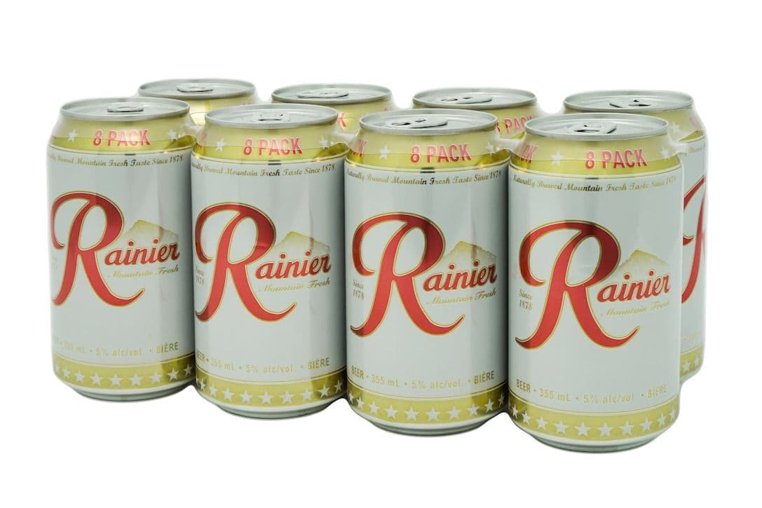 Rainier Lager (8 Pack) (8 x 355 ml)