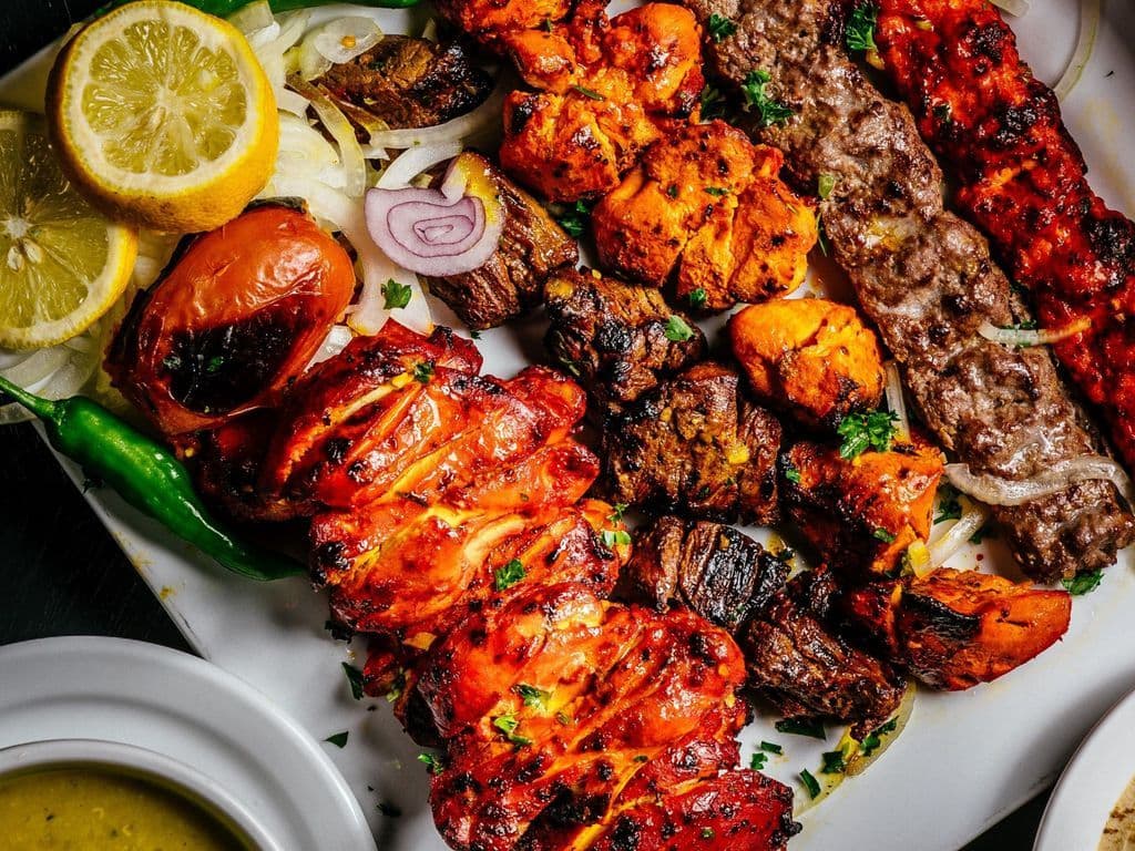 Family grills mixed for 3