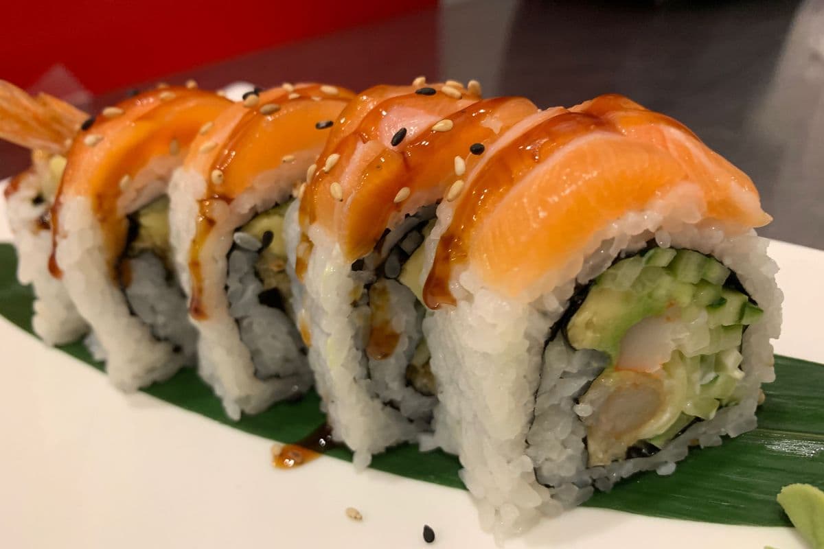 Red Dragon Roll (8 pcs)