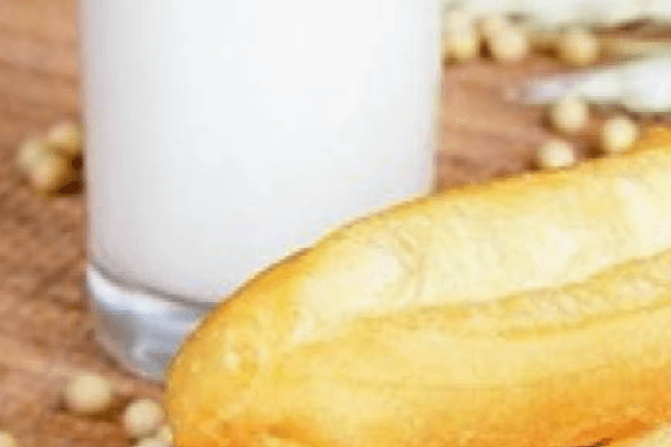 Chinese Donut with Soybean Milk 油條及豆漿