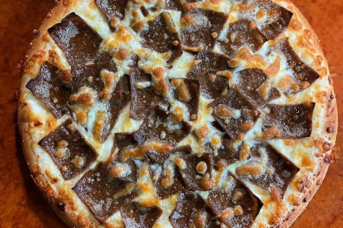 14. 12" Medium Donair Pizza