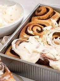 Cinnamon Buns x6