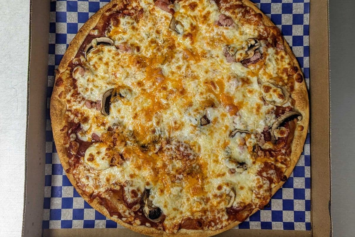 12" Medium Canadian Special Pizza