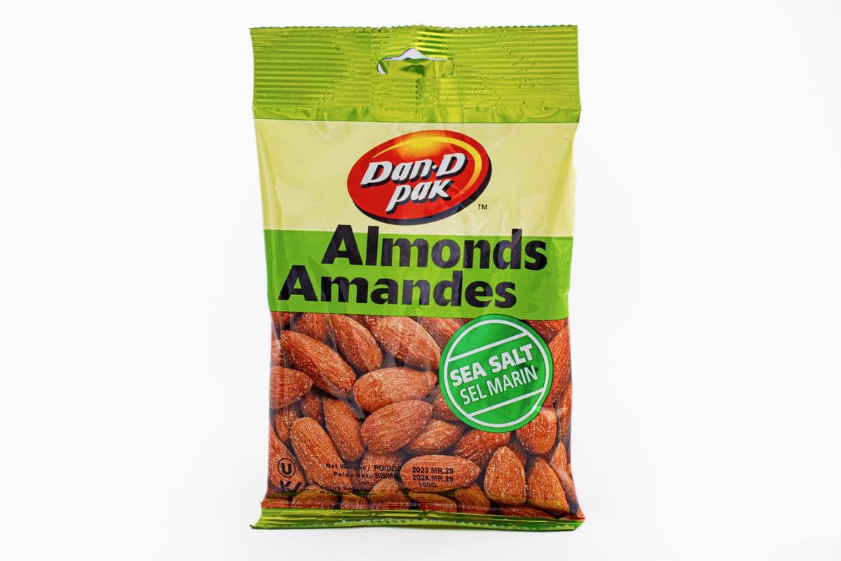 Dan-D Pak Almonds (100 g)