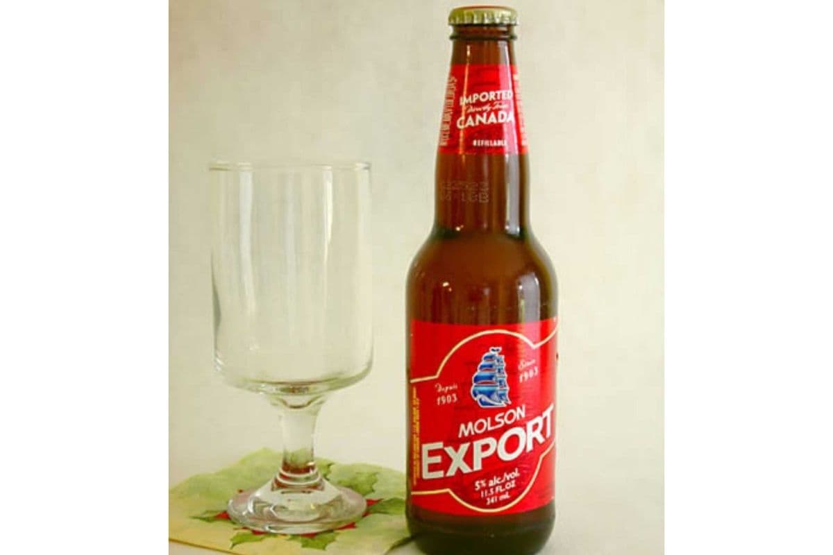 Molson Export Bottle (1 x 341 ml Bottle)