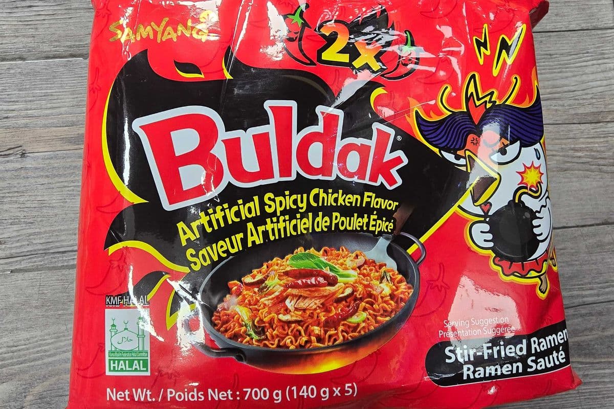 BULDAK ARTIFICIAL SPICY CHICKEN FLAVOR. (700g (140×5))