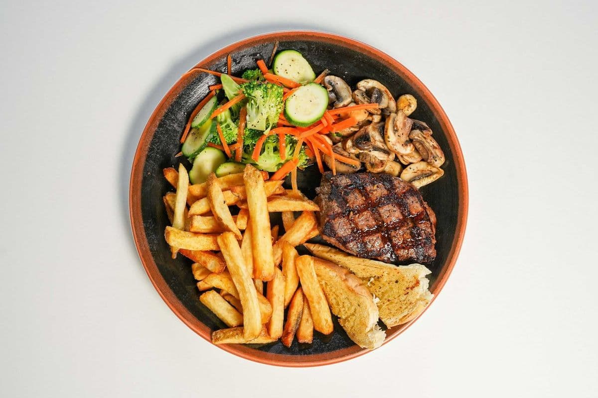 Sirloin Steak (8 oz)
