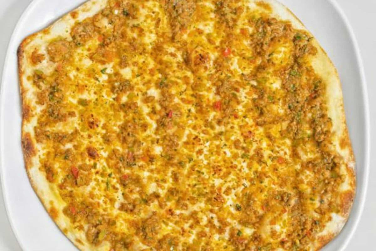 Lahmacun (Meat Pie)