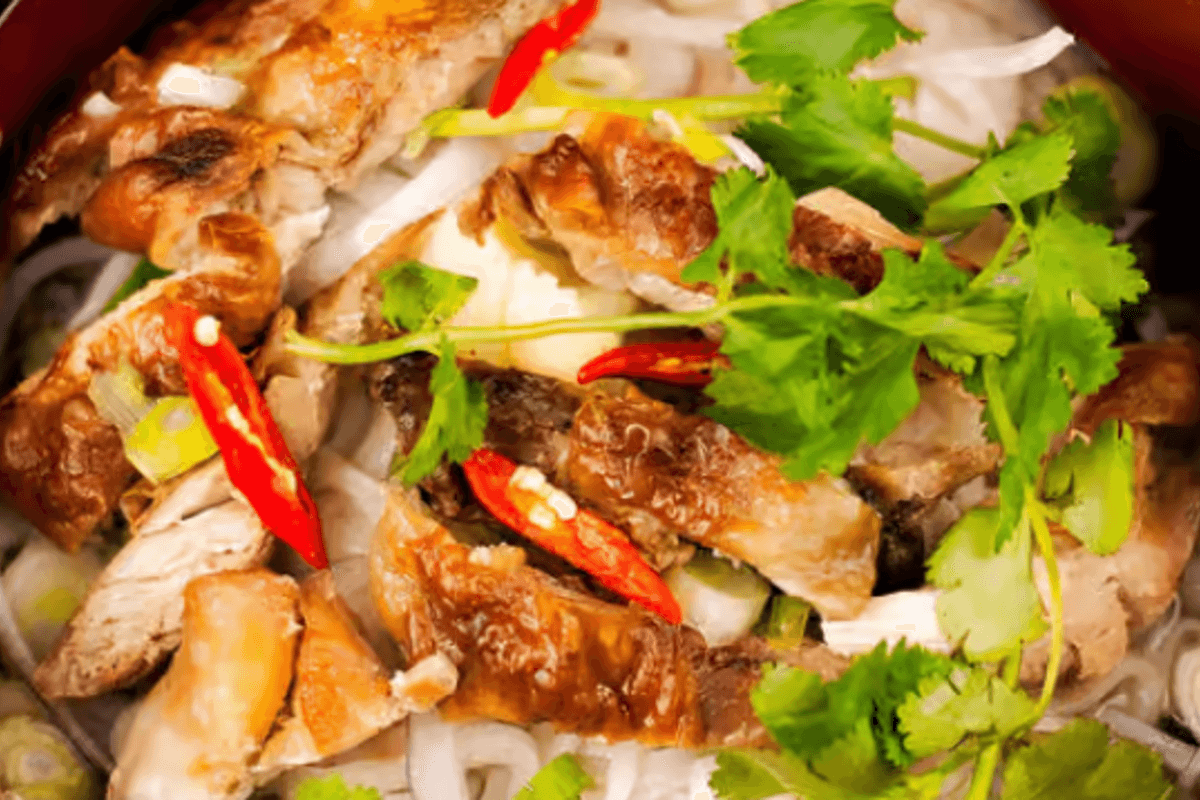 Soupe chinoise au poulet et aux nouilles / Chinese Chicken Noodle Soup