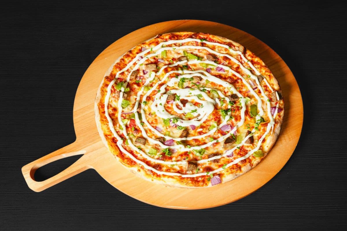 Afghan Beef Kabob Pizza