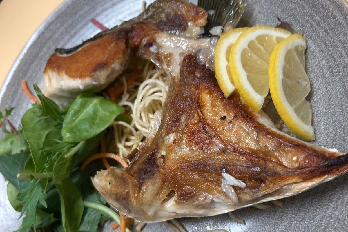 Salmon Kama ( 1 pcs )