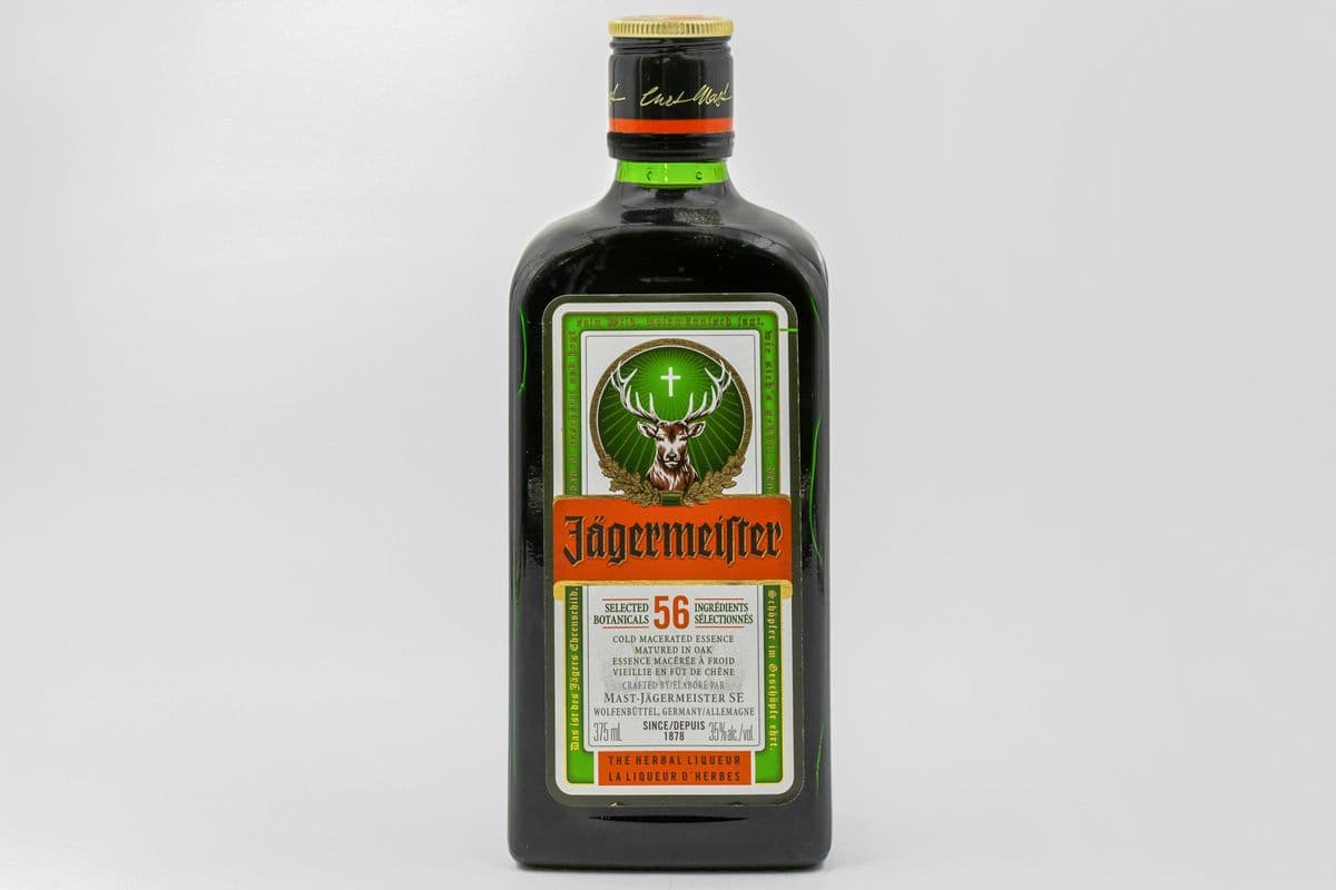 Jagermeister Herbal Liqueur (1 x 375 ml)