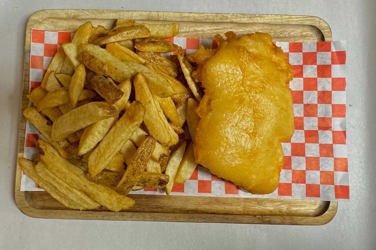 Halibut and Chips (5 Oz)