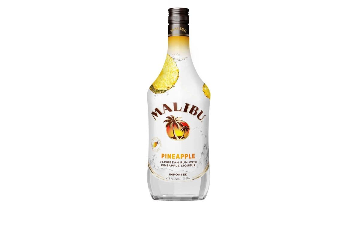 Malibu Pineapple Flavoured Rum (1 x 750ML)