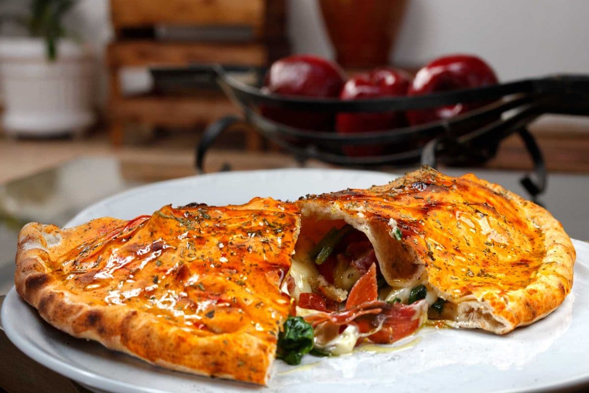 BYO Calzone