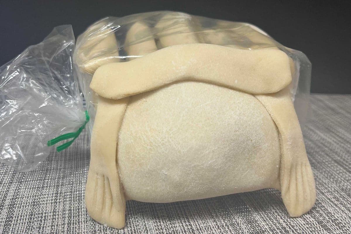 Frozen Beef, Potato & Vegetable Empanadas 1/2 dozen