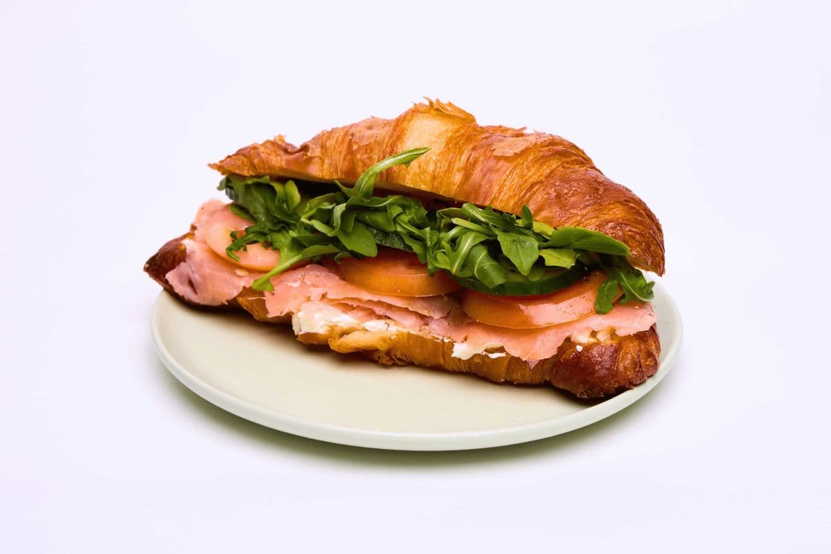 Smoked Salmon Croissant Sandwich 🥐🍣