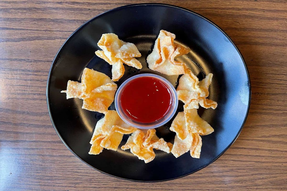 Cream Cheese Wonton & Sweet & Sour Sauce (奶酪云吞)