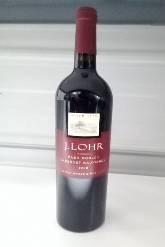 J. Lohr Seven Oaks Cabernet Sauvignon (750 ml)