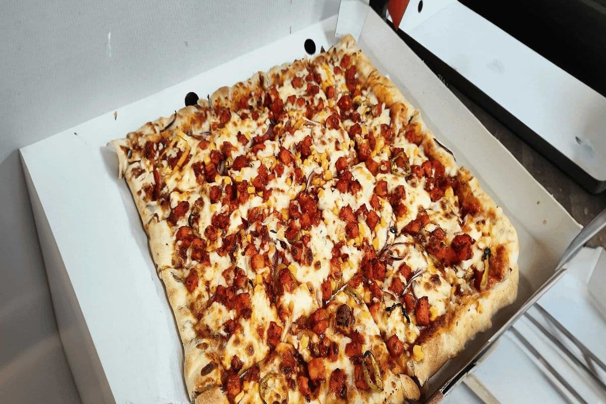 18" Square Chicken Club Pizza