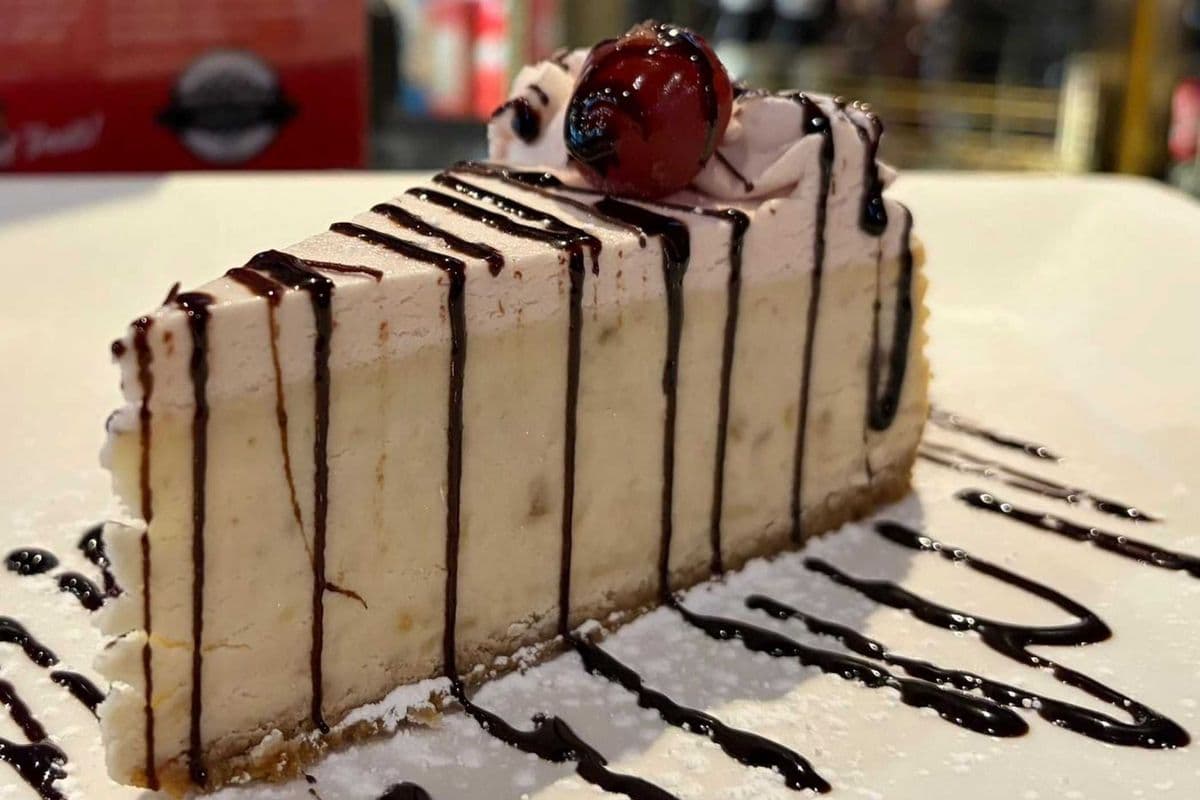 Banana Split Cheesecake
