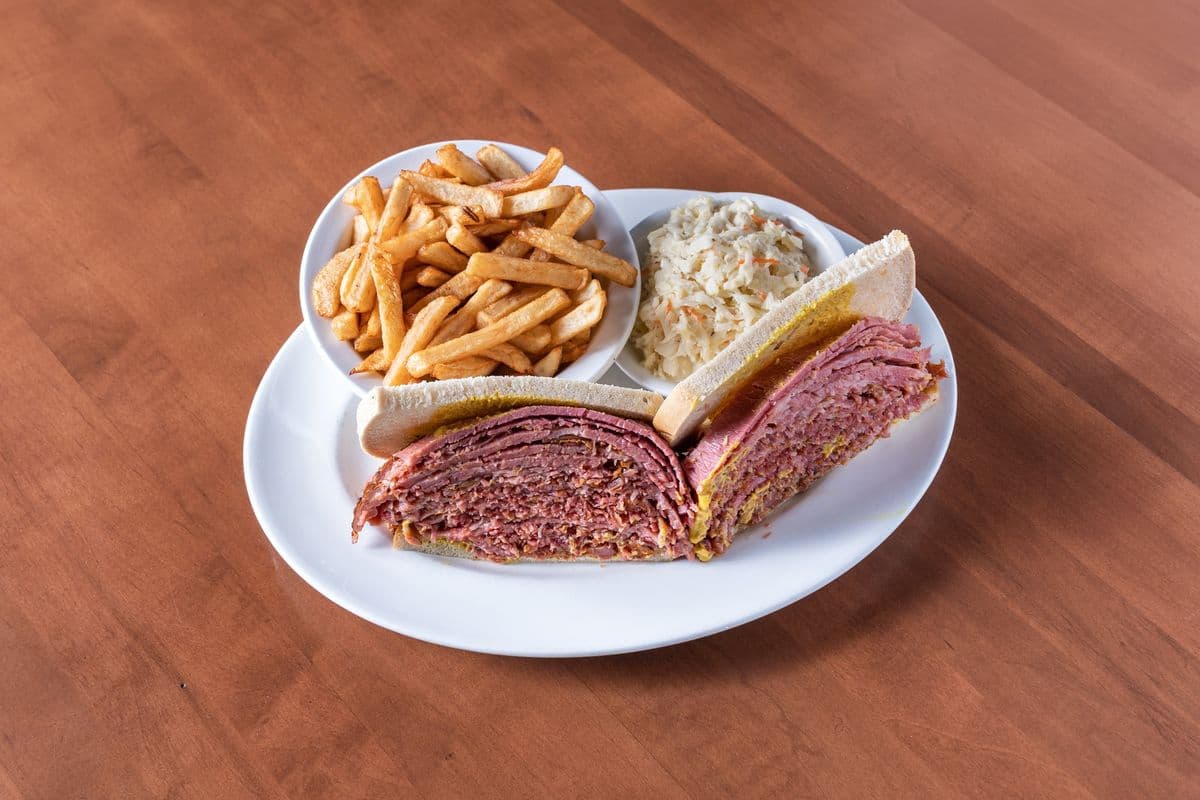 Sandwich à la viande fumée super / Super Smoked Meat Sandwich