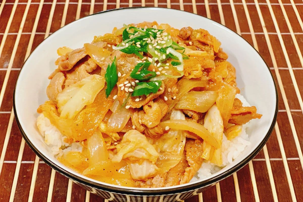 Jeyuk Bokkeum(Korean Spicy Pork)