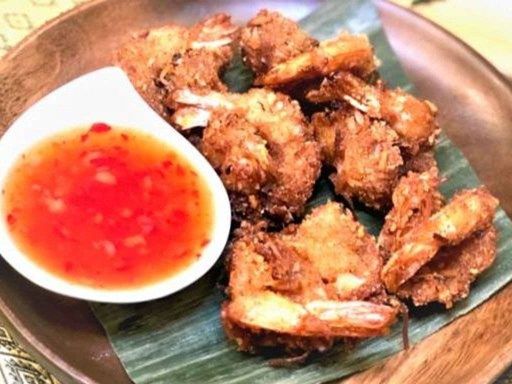 Deep Fried Coconut Garlic Shrimp (6 lg shrimp)