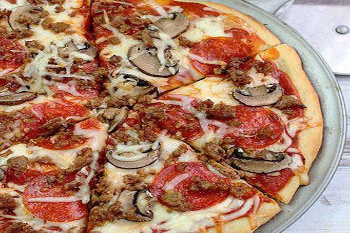 14. 14" Large Mushroom Sausage Pizza