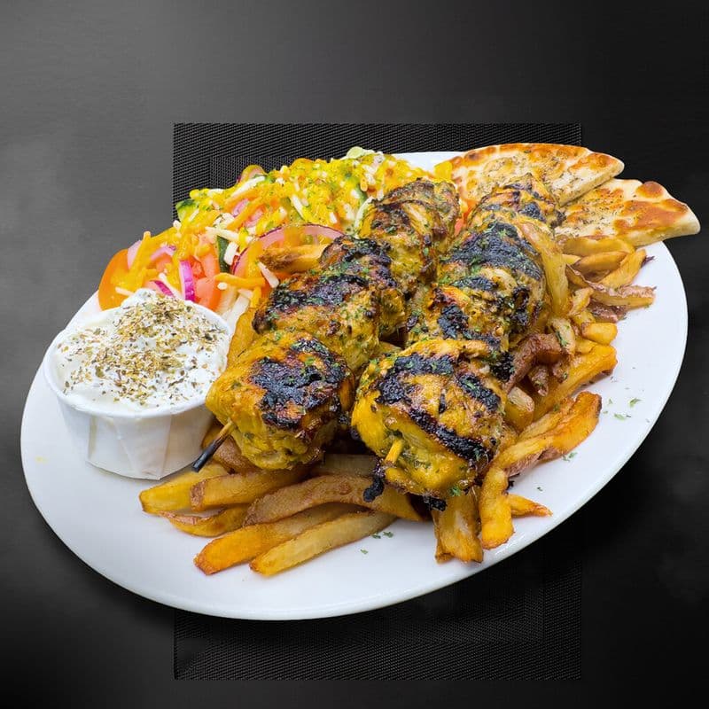 Assiette Souvlaki au poulet grillé