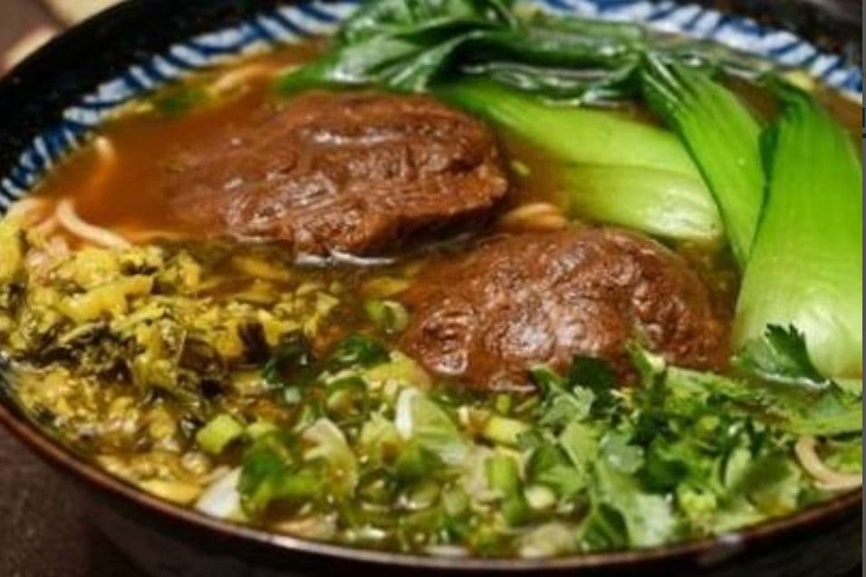 Taiwanese Grade A Beef Muscle Noodle Soup 台式招牌牛腱心麵